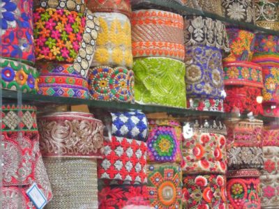 colours-of-kinari-bazaar